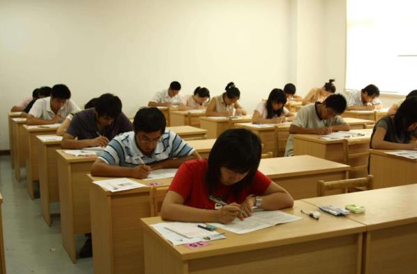 2021年广州成人高考报名时间是什么时候？