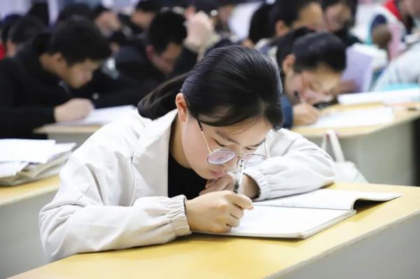 2021年广东成人高考高起专语文答题技巧