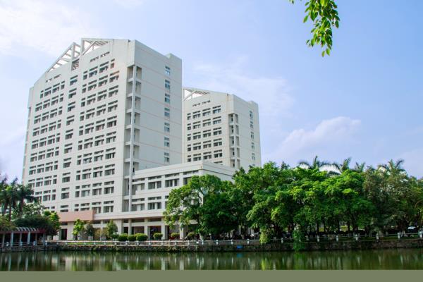 2021年广东石油化工学院普通专升本考试